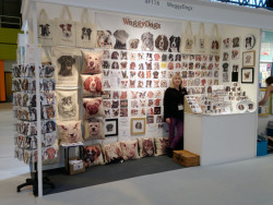 WaggyDogz Trade Stand